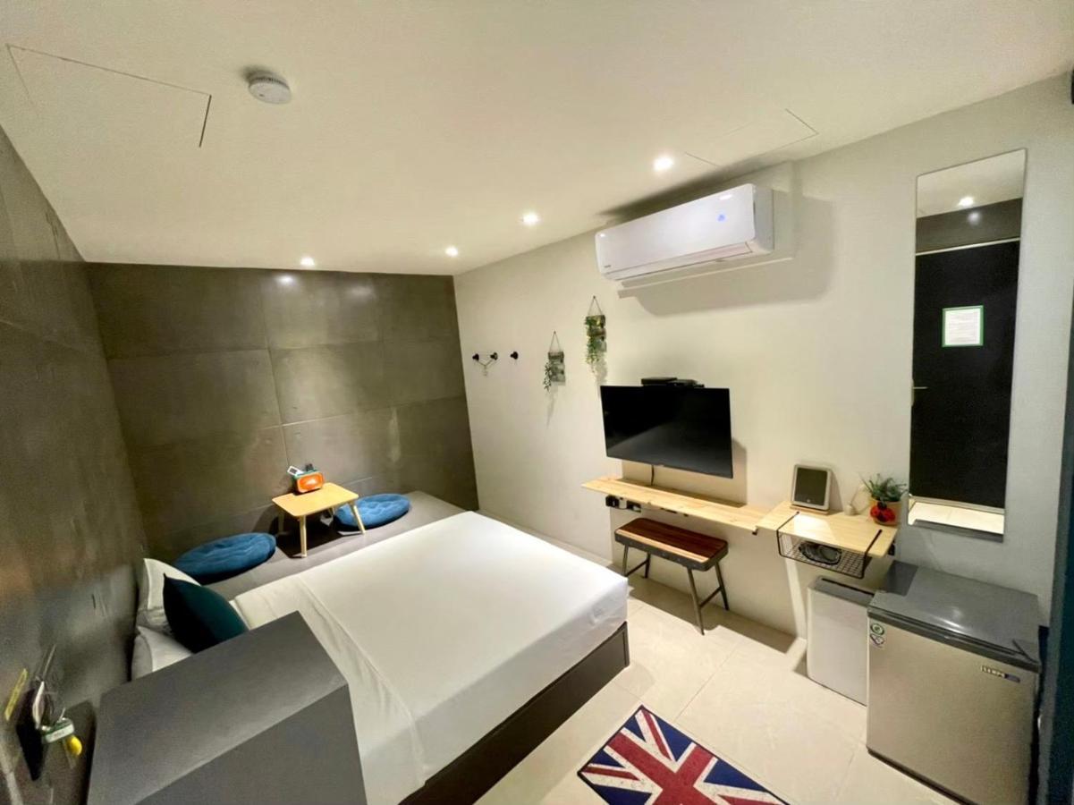 墾丁大灣小舖enjoy Kenting262 Bed and Breakfast Εξωτερικό φωτογραφία